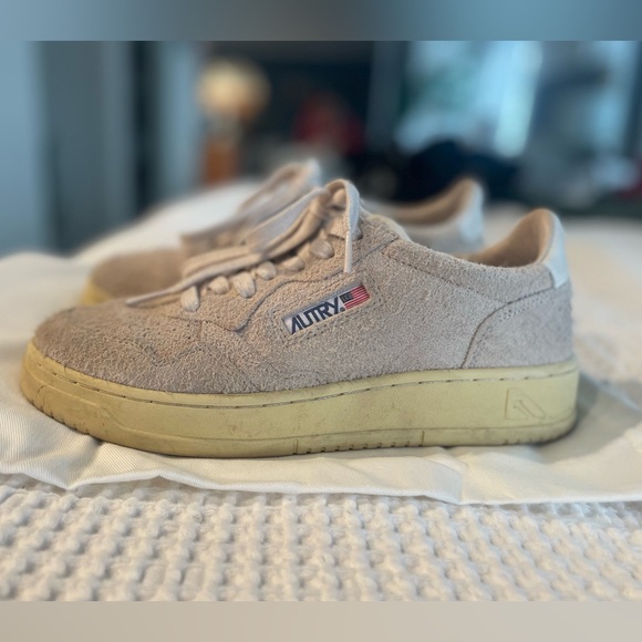Autry Medalist Low - Sand Suede - Picture 10 of 10